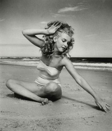 poll Marilyn Monroe is the best Beach Body of all time and looking the